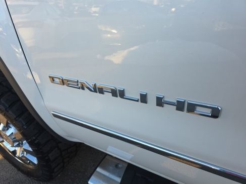 Used 2019 GMC Sierra 2500 Denali w/ Duramax Plus Package image 8