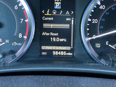 Used 2016 Toyota Highlander XLE AWD/4WD image 29