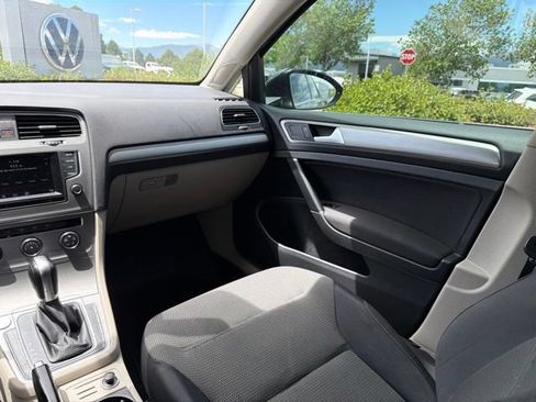 Used 2015 Volkswagen Golf TDI S FWD image 18