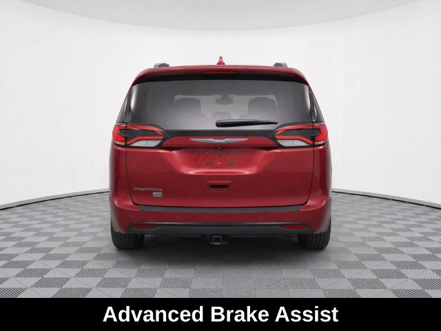 Used 2020 Chrysler Pacifica Touring-L FWD image 6