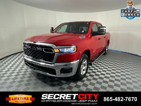 Used 2025 RAM 1500 Big Horn AWD/4WD image 3