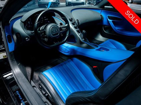 Used 2023 Bugatti Chiron Super Sport AWD/4WD image 17