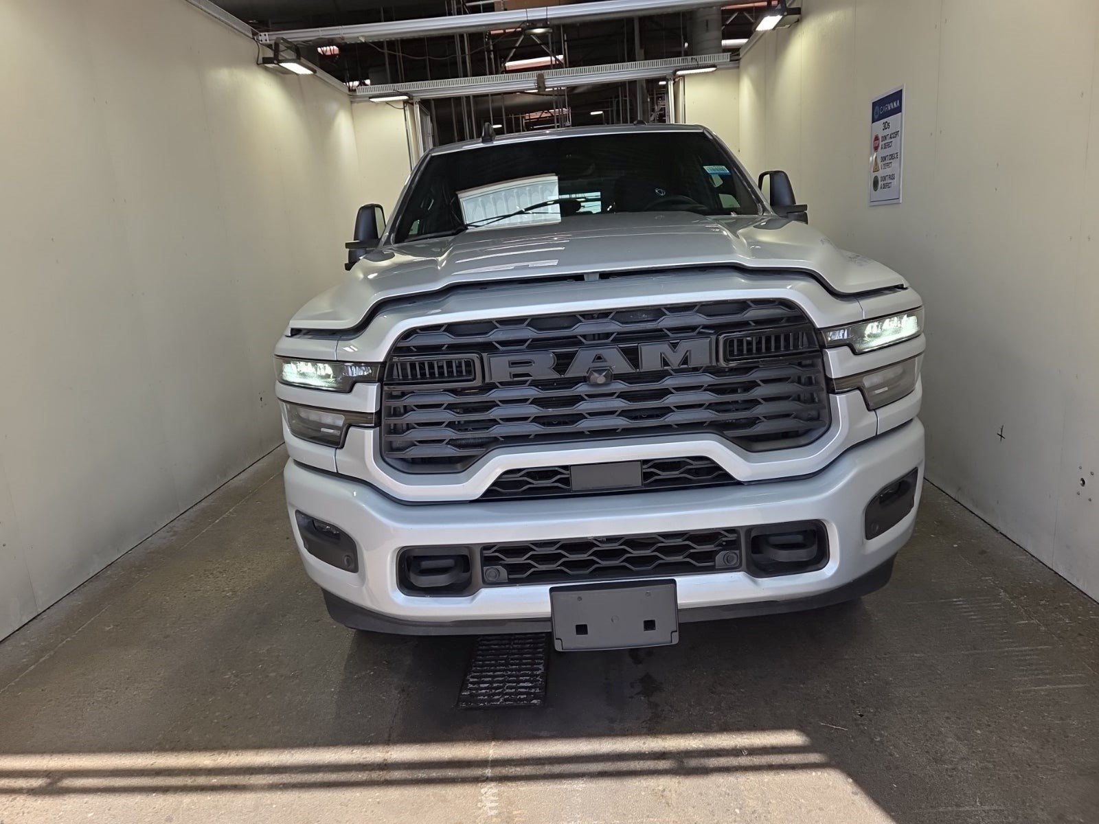 Used 2026 RAM 2500 Big Horn AWD/4WD image 3