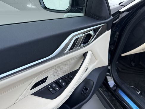 Used 2025 BMW 430i w/ Parking Assistance Package image 24