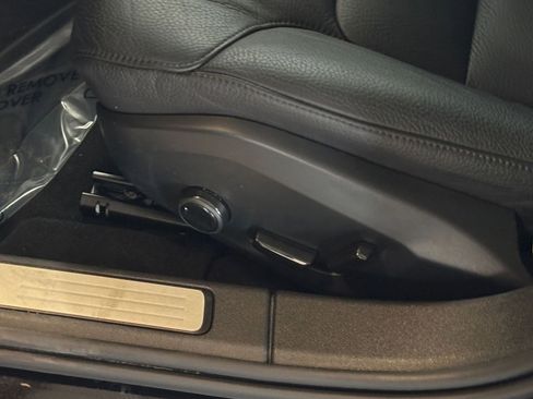 Used 2025 Volvo V60 B5 Cross Country Plus image 23