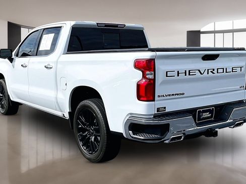 Used 2021 Chevrolet Silverado 1500 LTZ w/ LTZ Convenience Package II AWD/4WD image 5