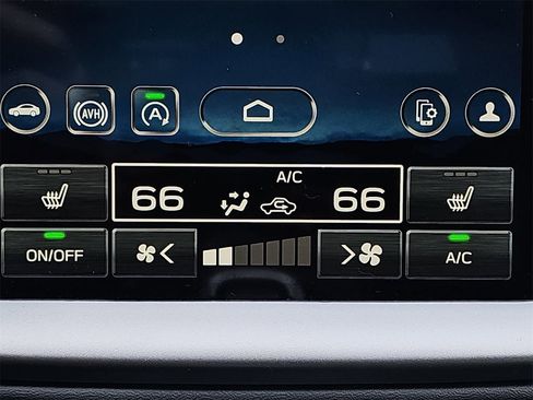 Certified 2025 Subaru Outback Onyx Edition XT image 27