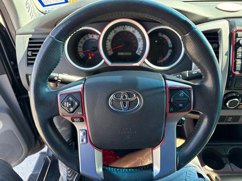Used 2015 Toyota Tacoma PreRunner w/ SR5 Package RWD image 20