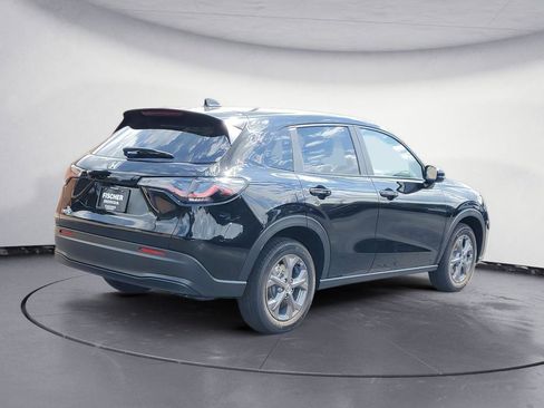 New 2027 Honda HR-V LX image 3
