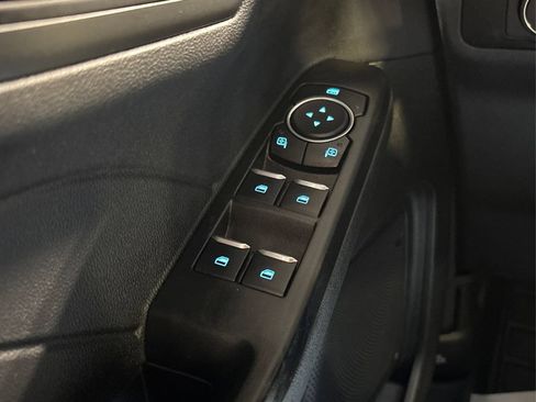 Certified 2025 Ford Escape Active AWD/4WD image 34