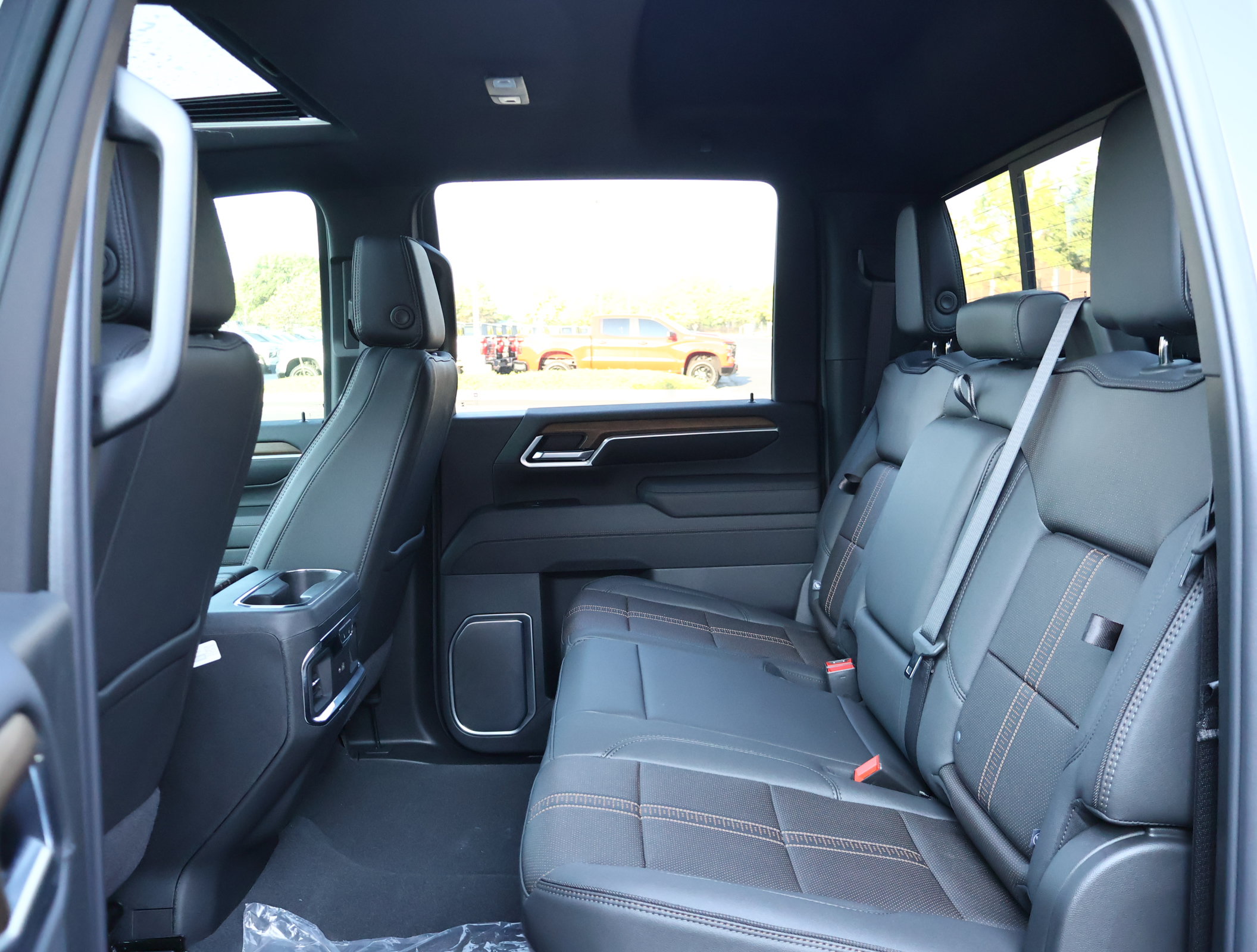 New 2026 Chevrolet Silverado 2500 High Country w/ Midnight Edition AWD/4WD image 23