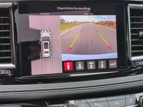 New 2026 Chrysler Pacifica Select image 36