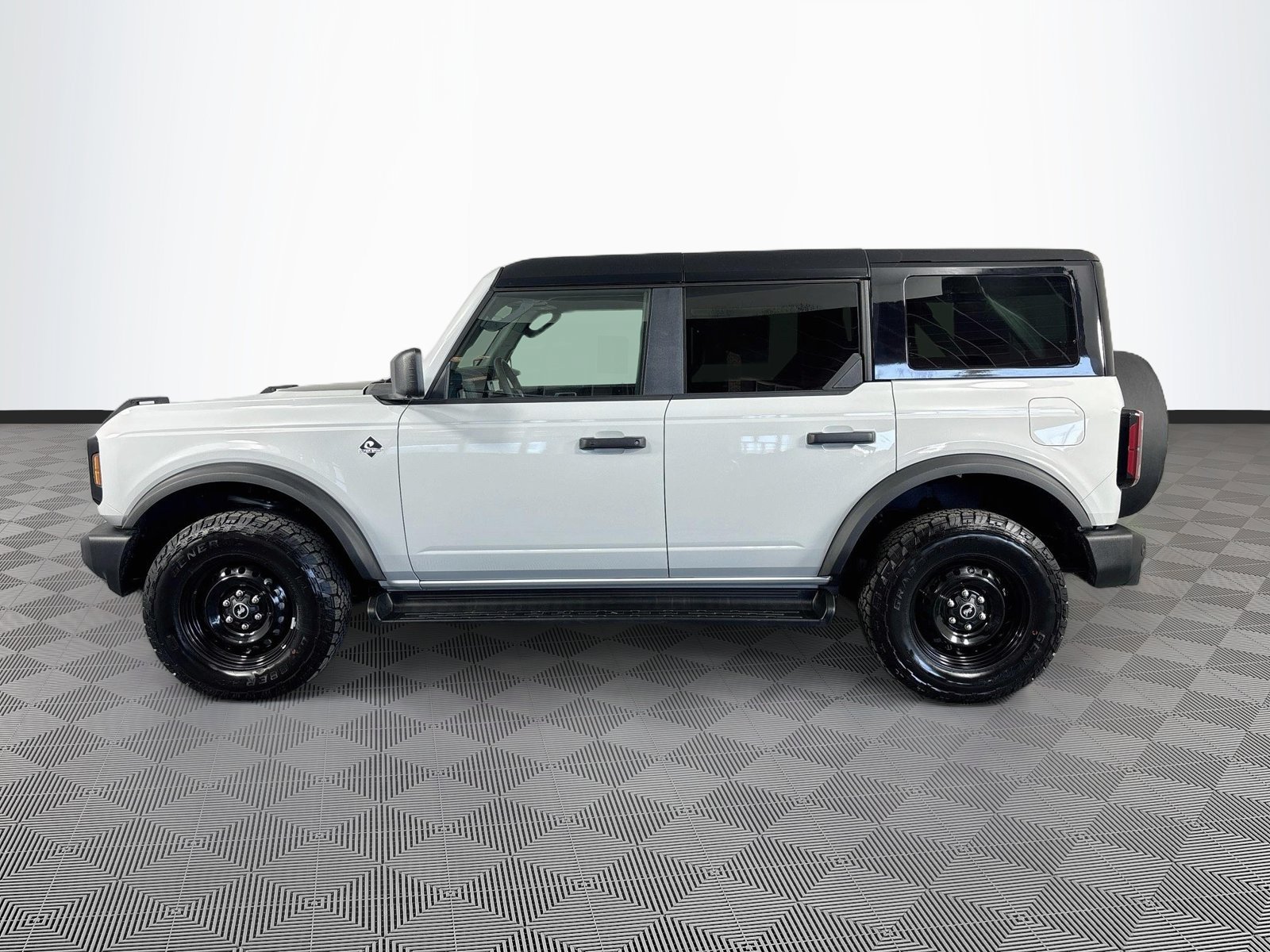 New 2026 Ford Bronco Outer Banks AWD/4WD image 4
