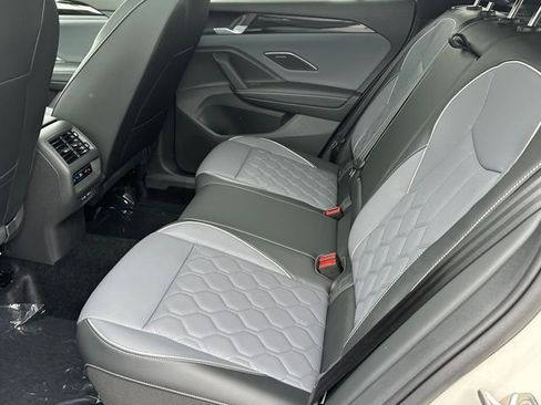 New 2026 Volkswagen Tiguan SEL R-Line AWD/4WD image 16