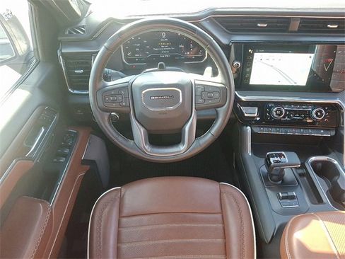Certified 2024 GMC Sierra 1500 Denali Ultimate image 11
