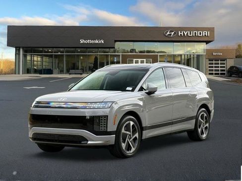 New 2026 Hyundai Ioniq 9 Calligraphy image 1