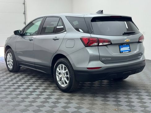 Used 2024 Chevrolet Equinox LS w/ LS Convenience Package AWD/4WD image 9