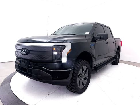 Used 2024 Ford F150 Lightning Flash AWD/4WD image 14