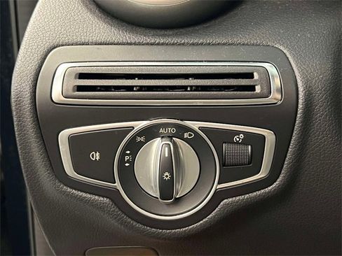 Used 2019 Mercedes-Benz C 300 4MATIC Sedan image 20