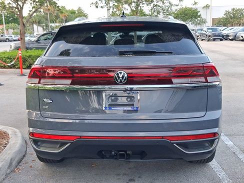 New 2026 Volkswagen Atlas Cross Sport SE FWD image 4