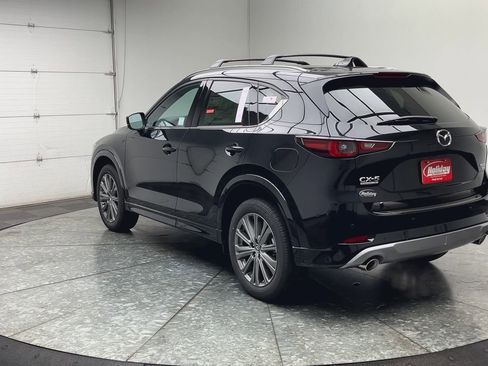New 2025 MAZDA CX-5 Signature image 2