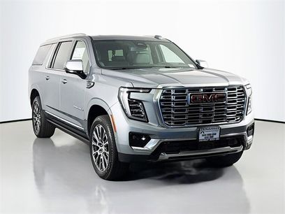 New 2025 GMC Yukon XL Denali w/ Sun & Power Step Package