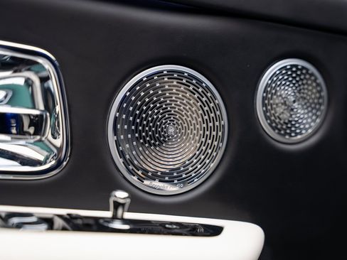 Used 2021 Rolls-Royce Cullinan Black Badge image 56