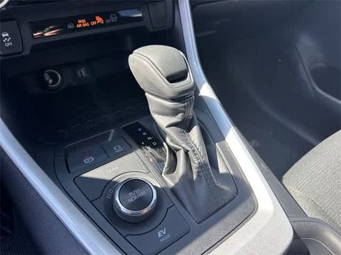 Used 2025 Toyota RAV4 LE image 23