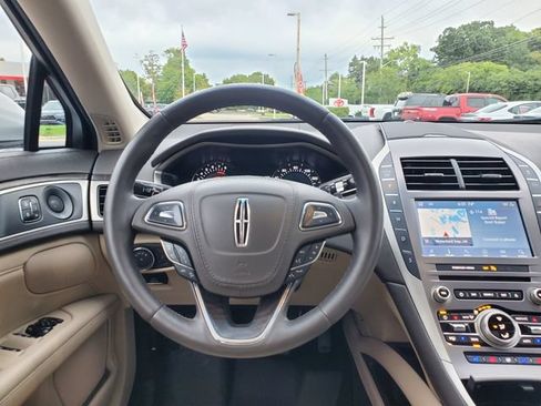 Used 2020 Lincoln MKZ Reserve w/ Elements Package AWD/4WD image 13