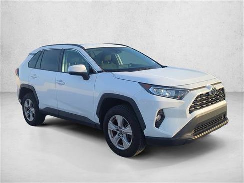 Certified 2021 Toyota RAV4 XLE FWD image 4