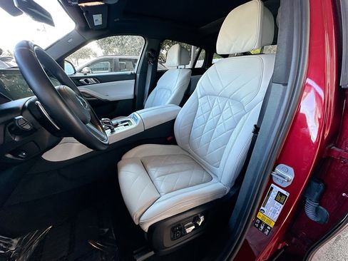 Certified 2023 BMW X6 xDrive40i w/ Executive Package image 21