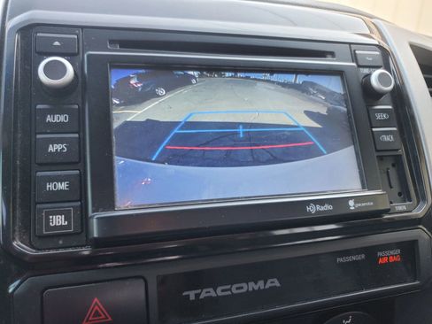 Used 2015 Toyota Tacoma PreRunner w/ TRD Off-Road Package image 45