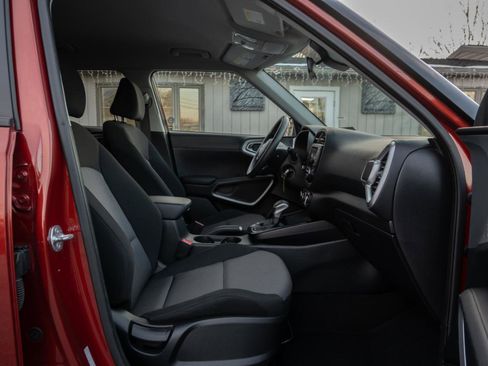 Used 2024 Kia Soul LX w/ Option Group 015 image 35