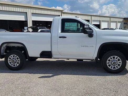 New 2026 Chevrolet Silverado 2500 W/T image 9