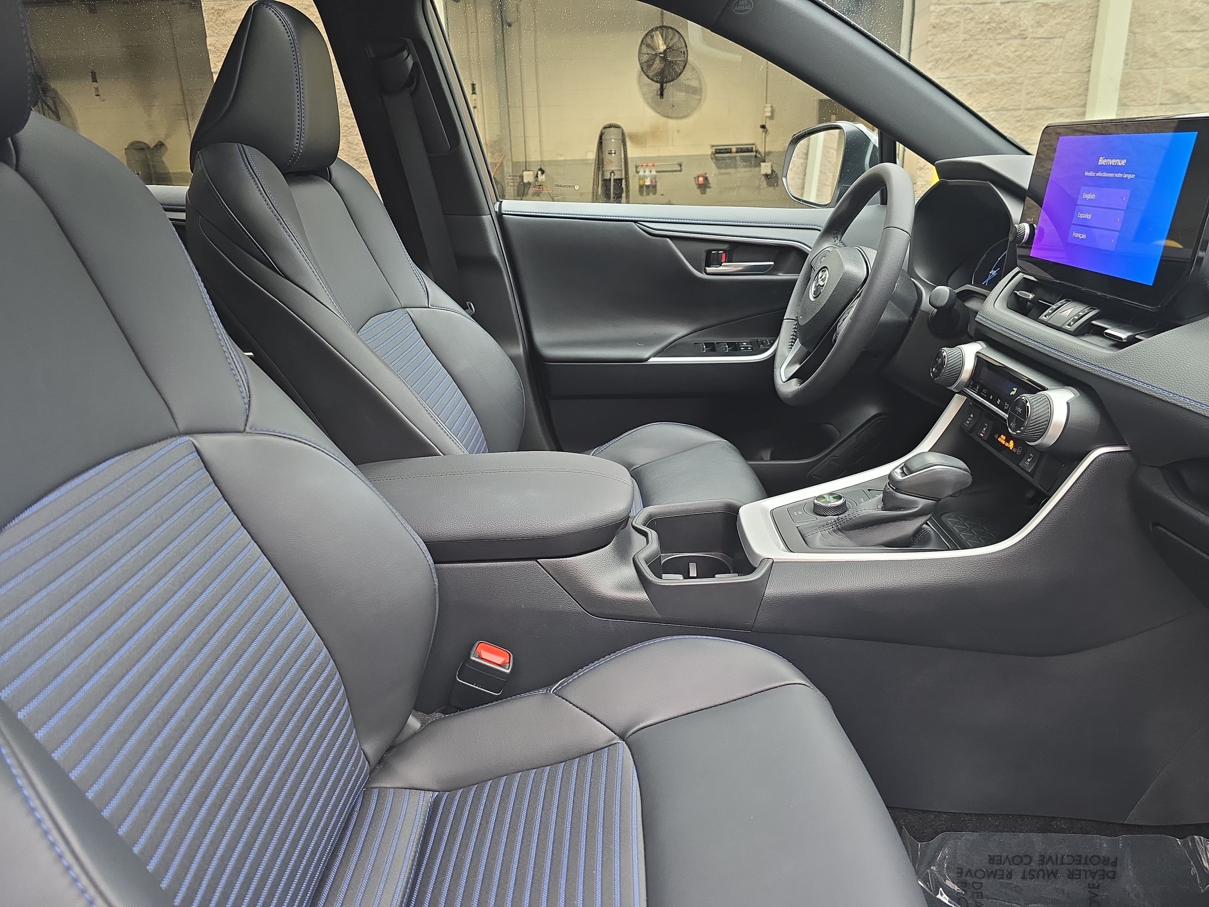 Used 2024 Toyota RAV4 XSE AWD/4WD image 10