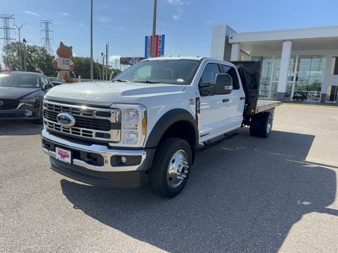 New 2026 Ford F550 4x4 Crew Cab image 2