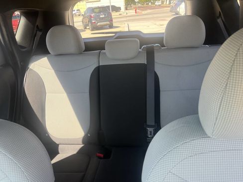 Used 2015 Kia Soul image 18