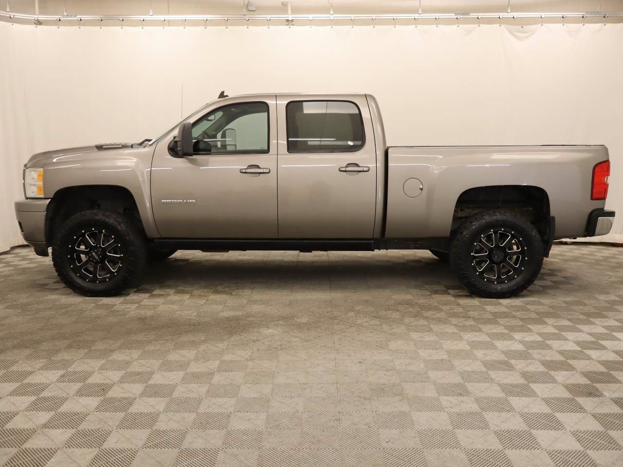 Used 2014 Chevrolet Silverado 3500 LTZ w/ LTZ Plus Package AWD/4WD image 2
