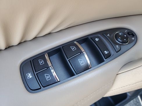 Used 2020 Nissan Armada Platinum w/ Captain's Chairs Package image 28