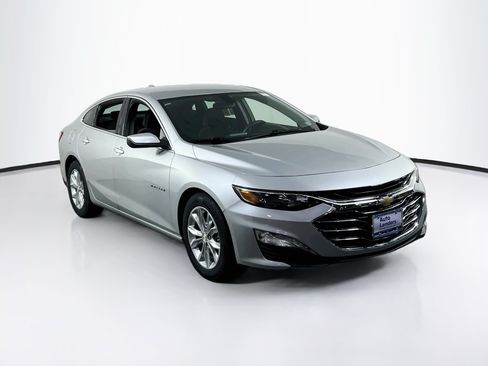 Used 2022 Chevrolet Malibu LT FWD image 3