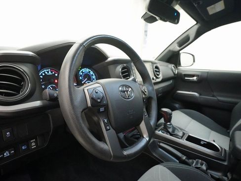 Used 2023 Toyota Tacoma TRD Sport image 8