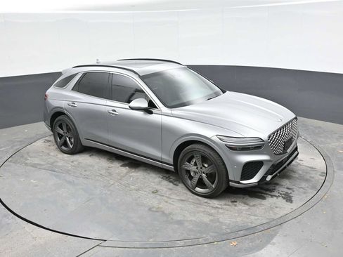 Used 2024 Genesis GV70 2.5T w/ Sport Prestige Package AWD/4WD image 38