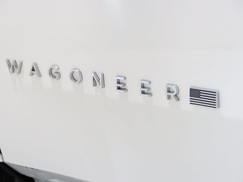 Used 2022 Jeep Wagoneer Series III w/ Premium Group I image 82