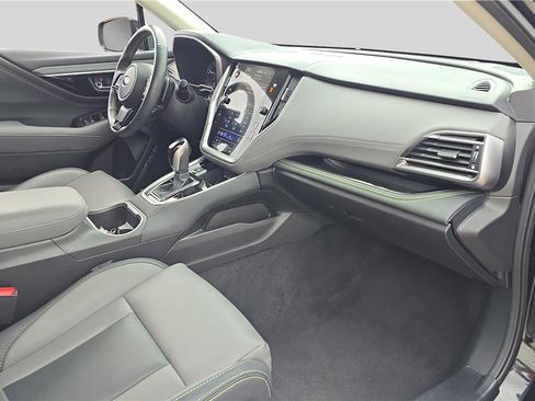 Used 2025 Subaru Outback Onyx Edition AWD/4WD image 16