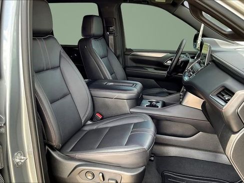 Used 2024 Chevrolet Tahoe RST w/ Luxury Package image 31