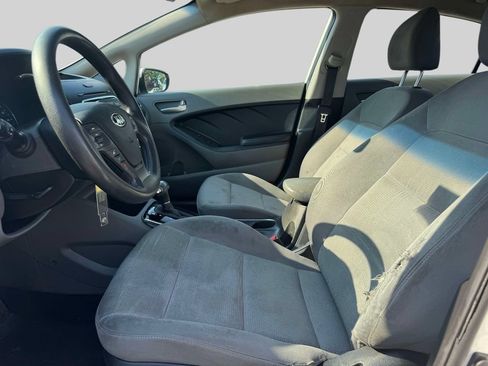 Used 2017 Kia Forte LX FWD image 13