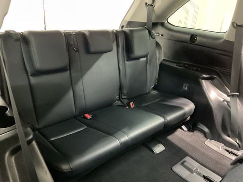 Used 2014 Toyota Highlander XLE image 26