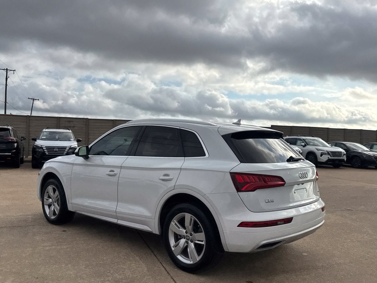 Used 2019 Audi Q5 2.0T Premium Plus AWD/4WD image 17