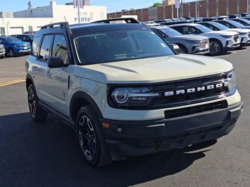 Certified 2024 Ford Bronco Sport Outer Banks w/ Tech Package AWD/4WD image 3