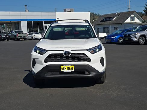 New 2025 Toyota RAV4 XLE image 3